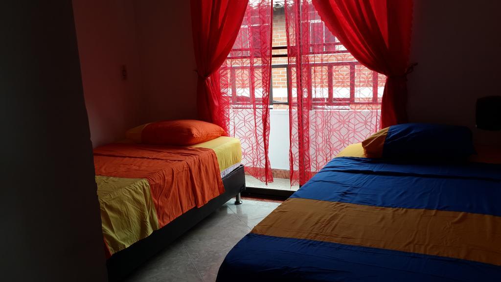 Habitaciones En Medellin Ngoại thất bức ảnh