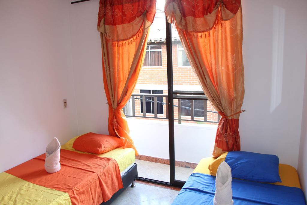 Habitaciones En Medellin Ngoại thất bức ảnh