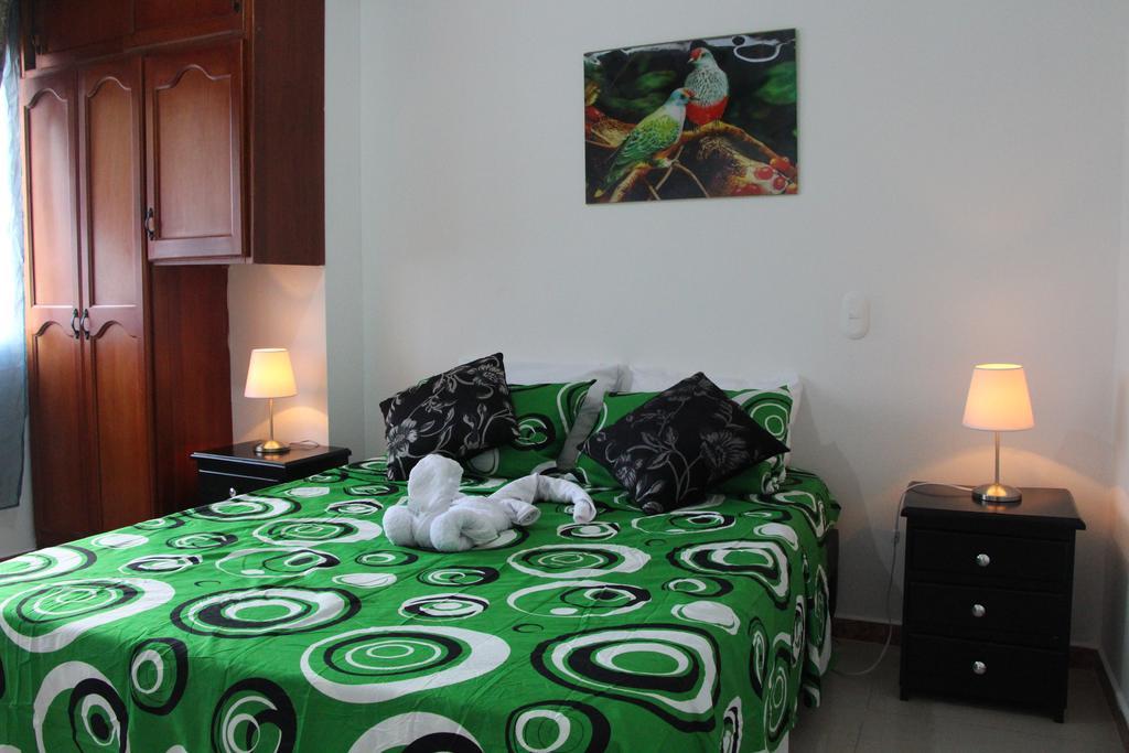 Habitaciones En Medellin Ngoại thất bức ảnh